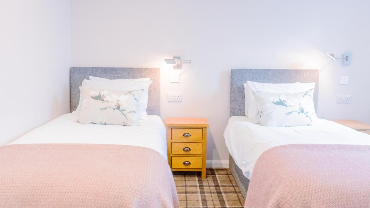 Poseidon'S Inn Лоссімут Екстер'єр фото